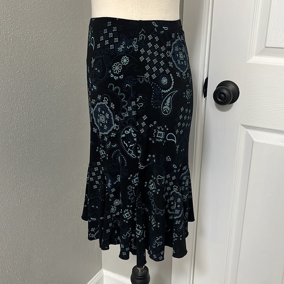 Briggs New York Petite Casual Fit & Flare Knee Length Skirt - Picture 2 of 13